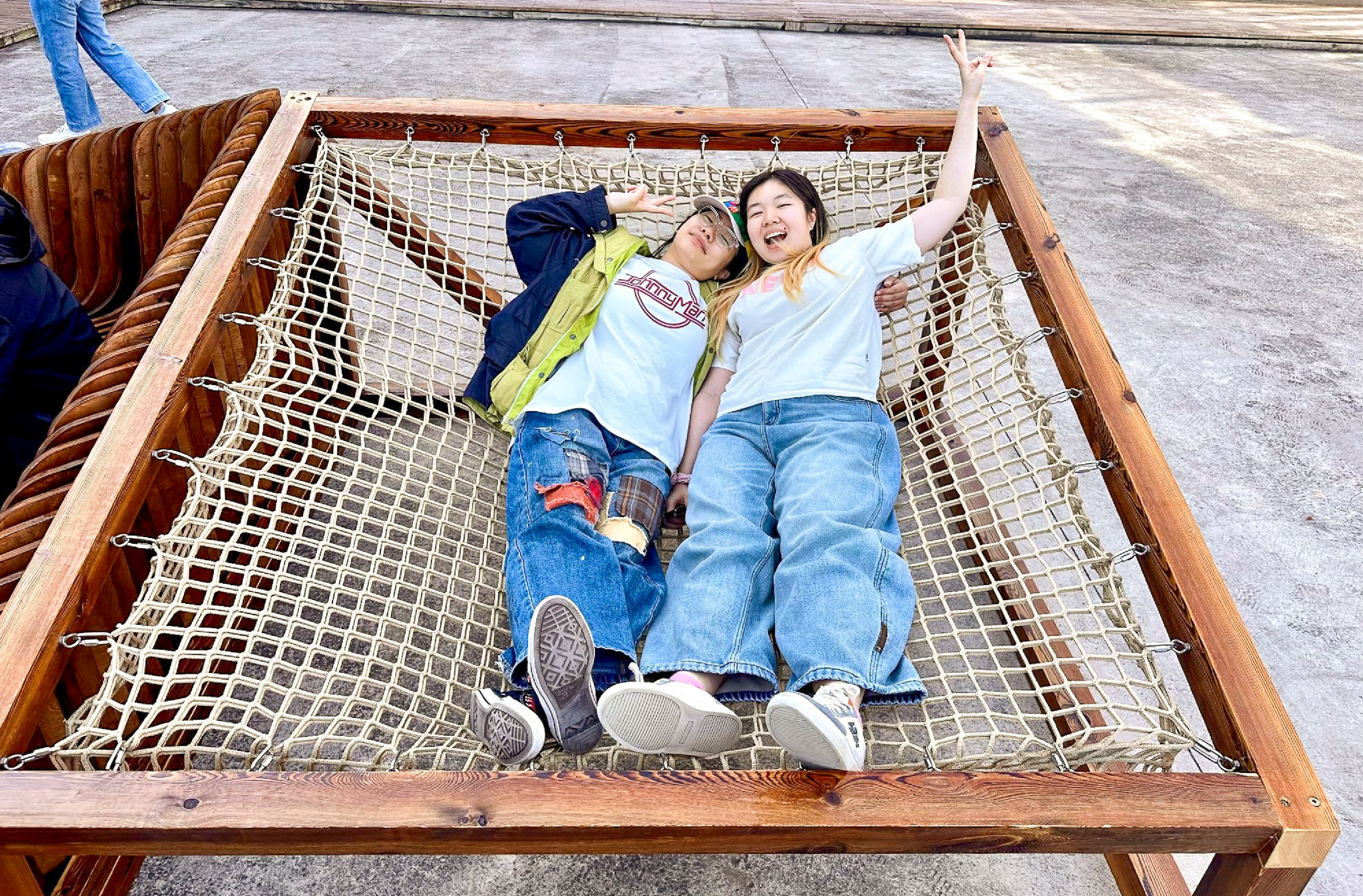Rebecca Xiong Junqi, Mia Lin with their design “The Mesh”