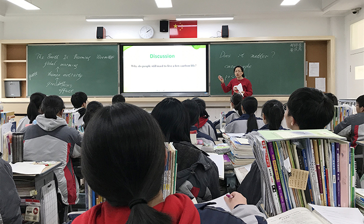 Zhihui teaching her class
