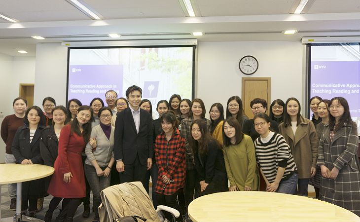 Professor Takaya with the English teachers from Changning School District who participated in the workshop