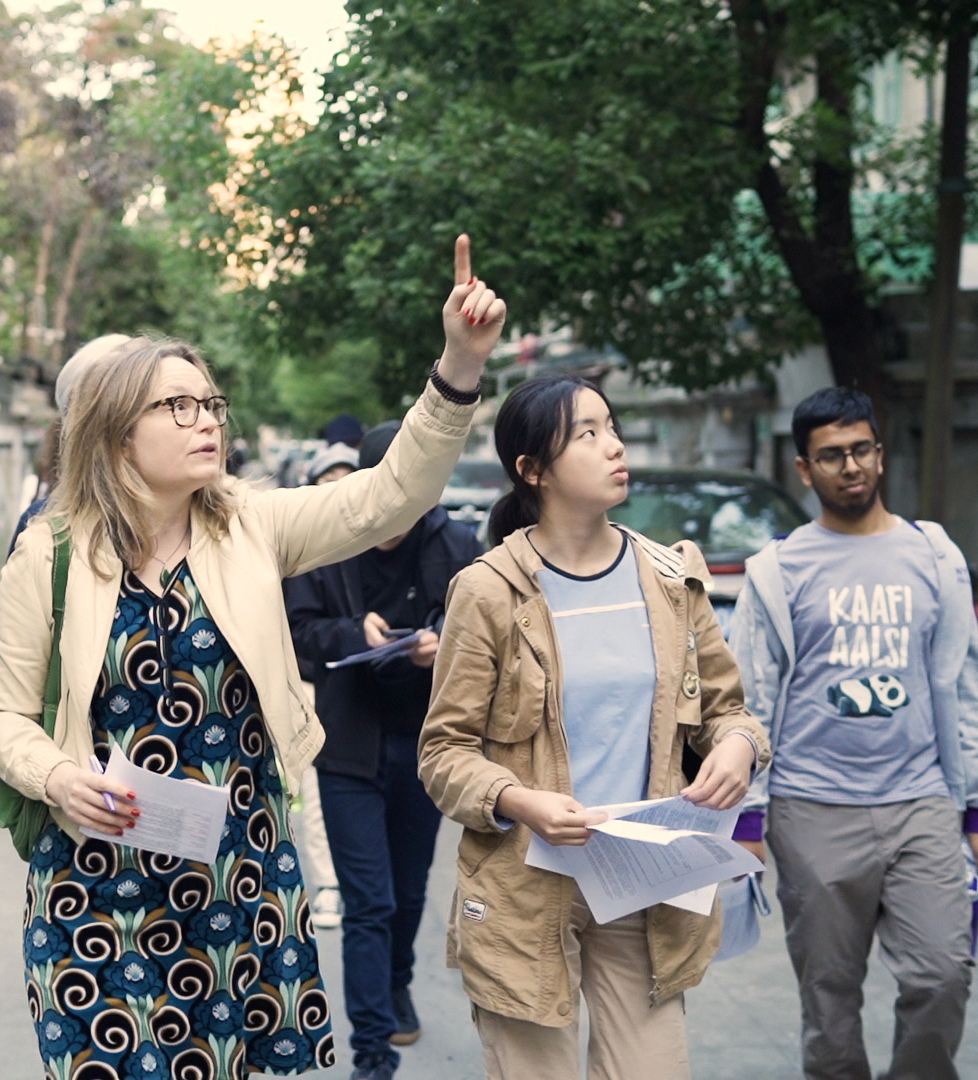 Lena Scheen leading a tour of Shanghai with her Global Shanghai students.