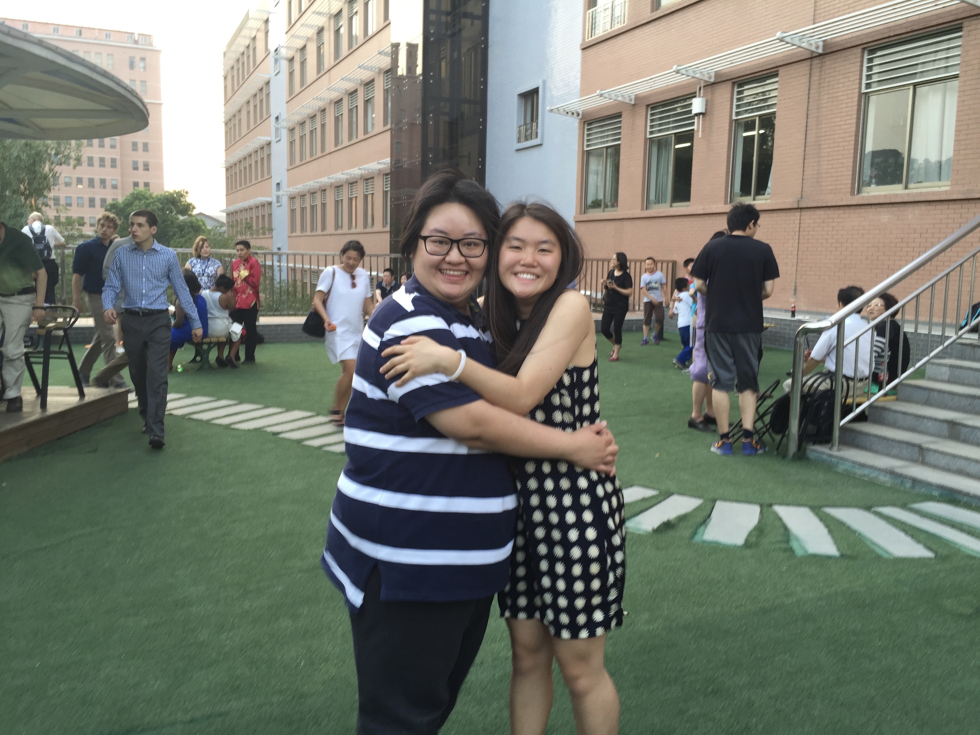DeCillis and host sister Wang Rui