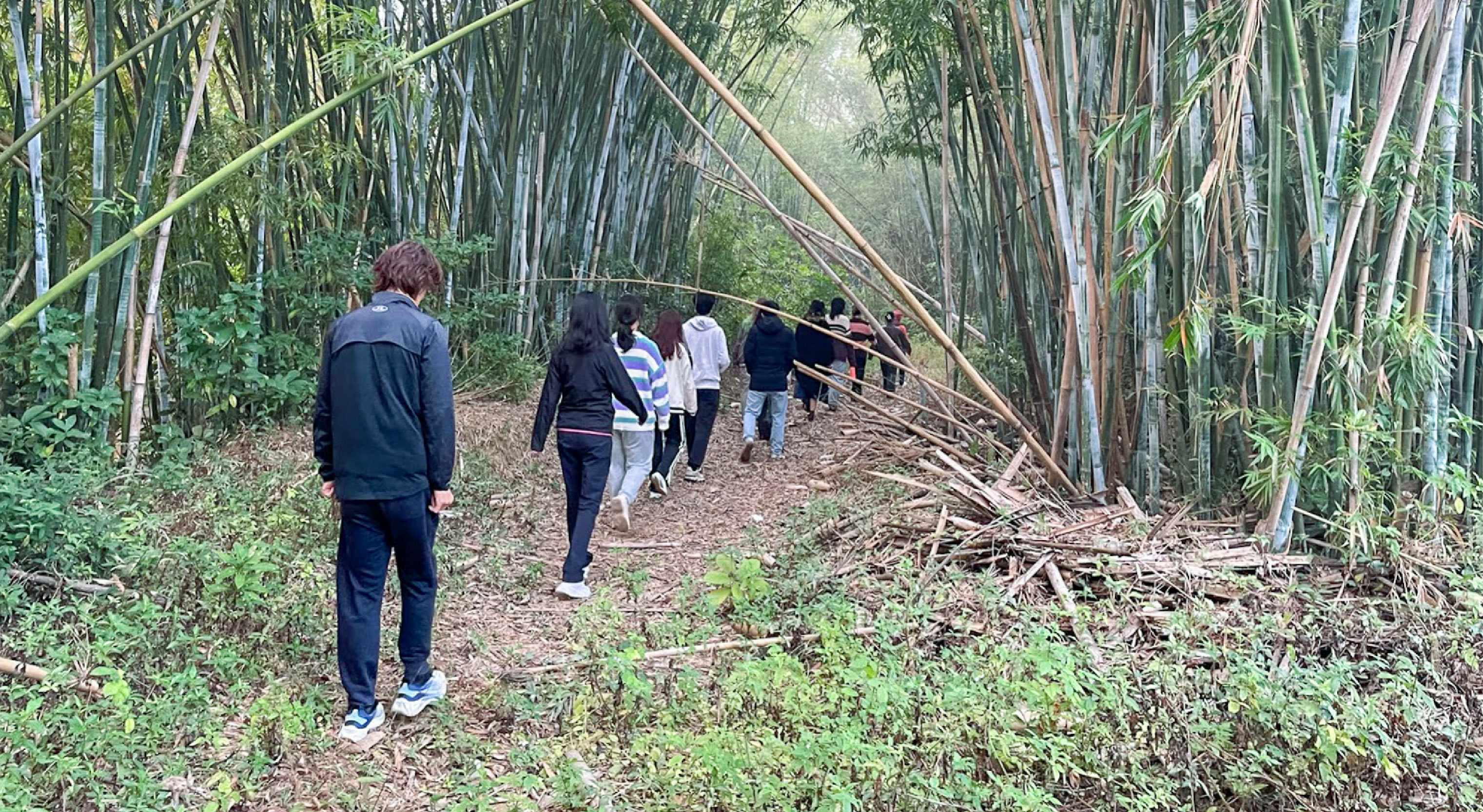 students hiking in guangdong province