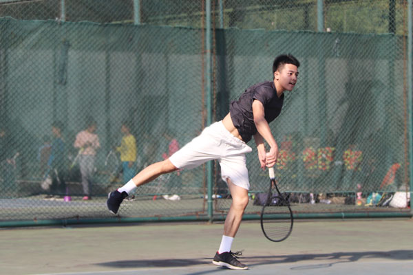 Freshmen Yang Zhiheng and Bao Handan Bring Tennis Glory from 16th Shanghai Games to NYU Shanghai