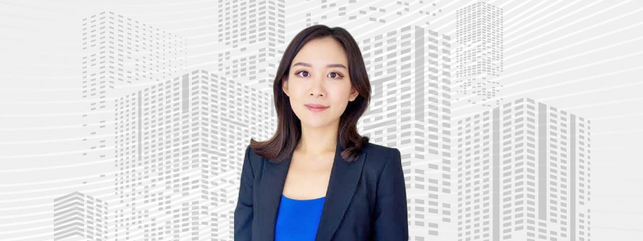 Julia Hur's headshot with some graphic design background