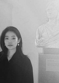 Vivian Jin