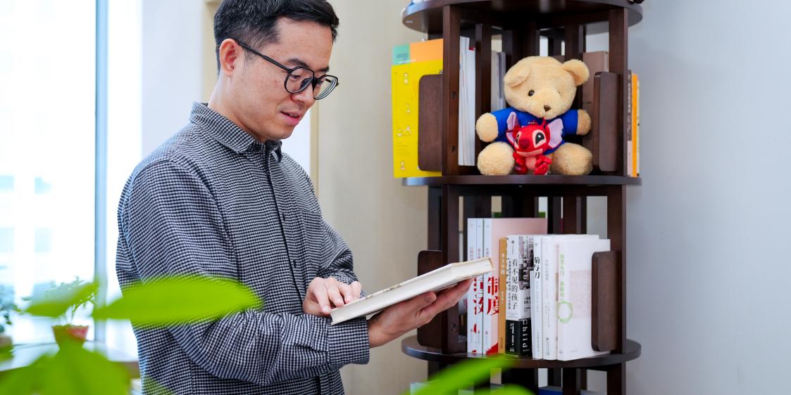 Lixian Cui on Understanding Emotions, Families, and Cultures