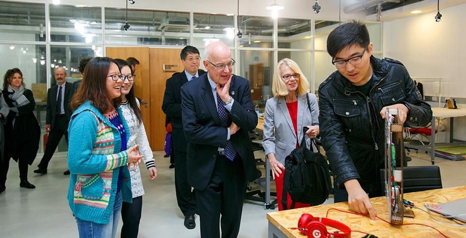 NYU’s President-Designate, Andrew Hamilton, visited NYU Shanghai as part of a sequence of visits to meet his new colleagues on November 18 and 19 (Photo by: NYU Shanghai)