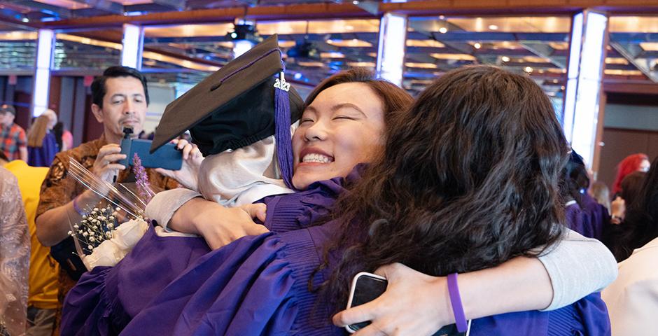 Celebrating at New York reception for NYU Shanghai Class of 2023. ©Myaskovsky: Courtesy of NYU Photo Bureau