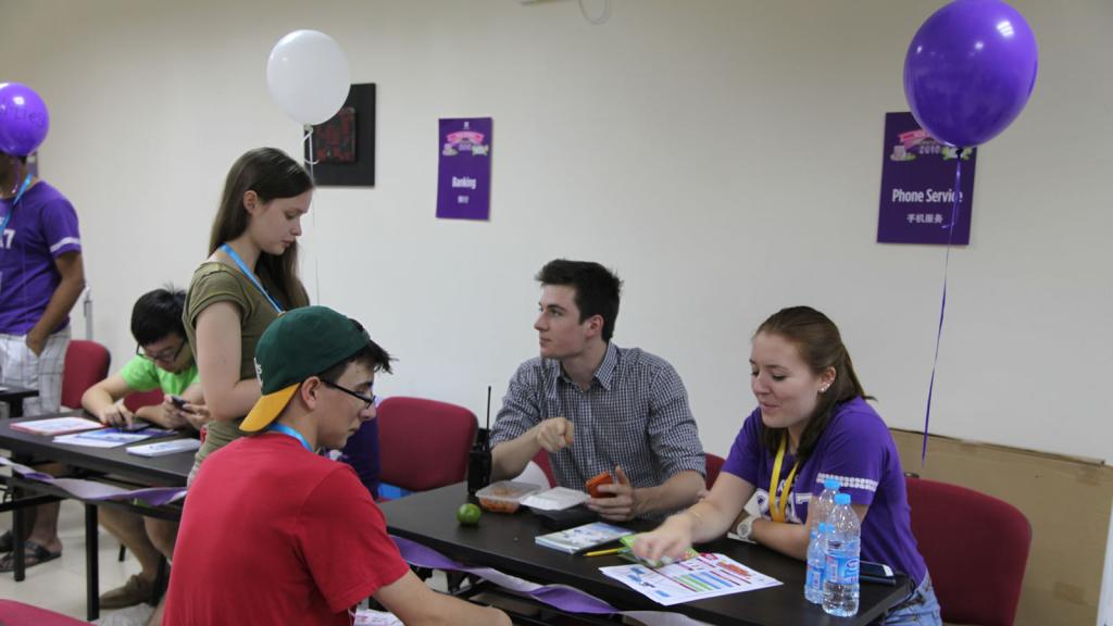 Class of 2018 Move In Day. August 16, 2014. (Photo by Rhine Lu)