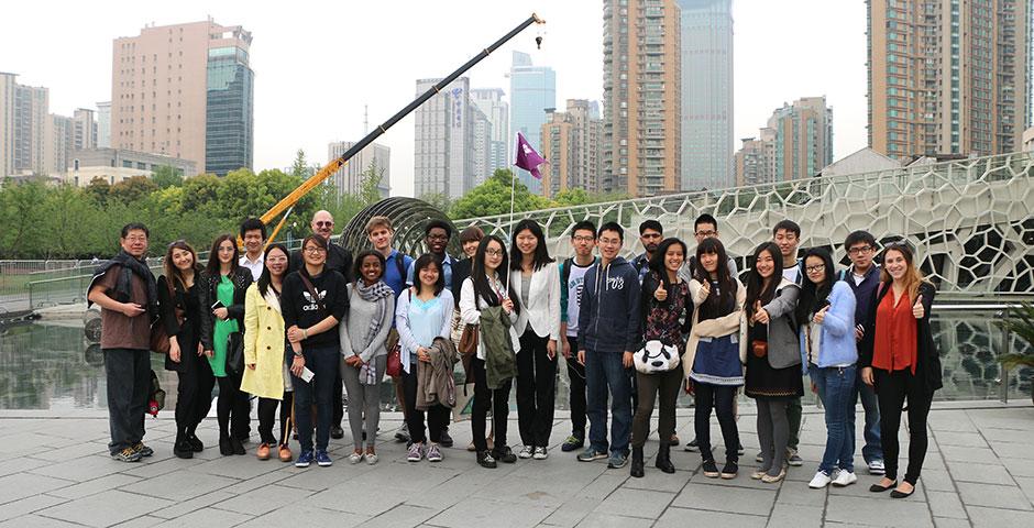 Students visit the Shanghai Natural History Museum at its new site in Jing’an Sculpture Park. April 26, 2015.