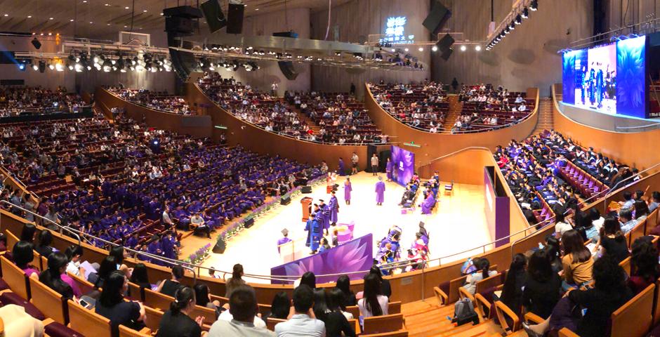 NYU Shanghai's Class of 2018 were honored at a commencement ceremony held at the Shanghai Oriental Arts Center. （Photo by: NYU Shanghai）