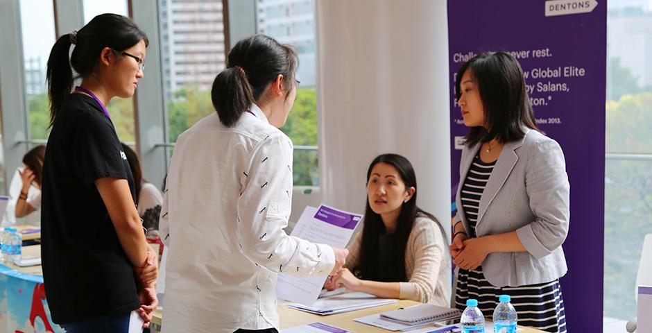 Internship Fair on October 23, 2015. (Photo by: Xinyi Xu)