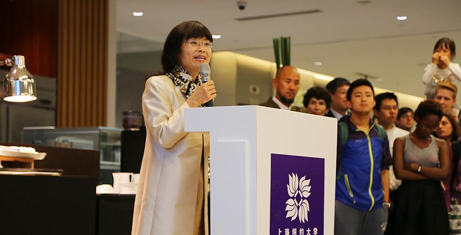 "Ode to Dancing Ink" of Qin Feng at NYU Shanghai Art Gallery Opening on October 25, 2015.  (Photo by: Wenqian Hu)