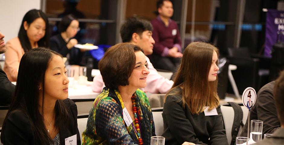 The NYU Global Alumni Programs and NYU Shanghai’s Career Development Center held a launch dinner for the second year of the NYU Alumni Executive Mentor Program on November 12, 2015. (Photo by: Wenqian Hu)