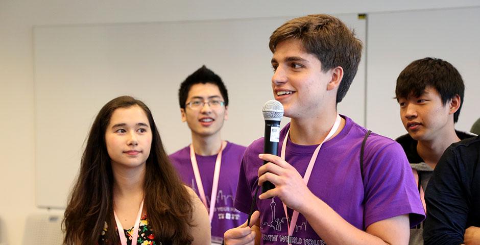 Admitted international students for the Class of 2019 experienced NYU Shanghai through a weekend of activities held on campus and around Shanghai. April 10-12, 2015. (Photo by Dylan J Crow)