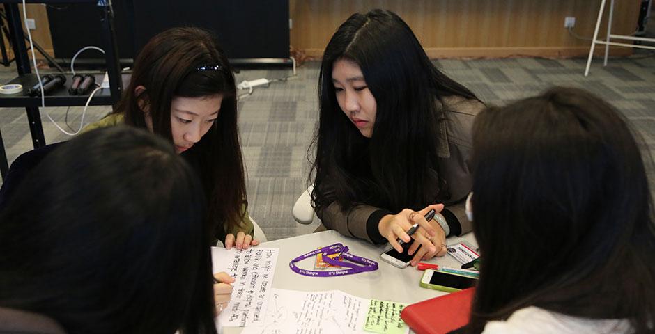 The first-ever DBS Digital Express Challenge at NYU Shanghai provides participants with Design Thinking and Lean Startup methodology training. January 22, 2015. (Photo by Tina Xu)