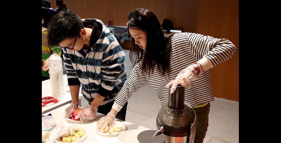 NYU Shanghai students kicked off the Spring 2015 semester with a variety of fruits at the official Welcome Back Mixer. January 26, 2015. (Photo by Sunyi Wang)