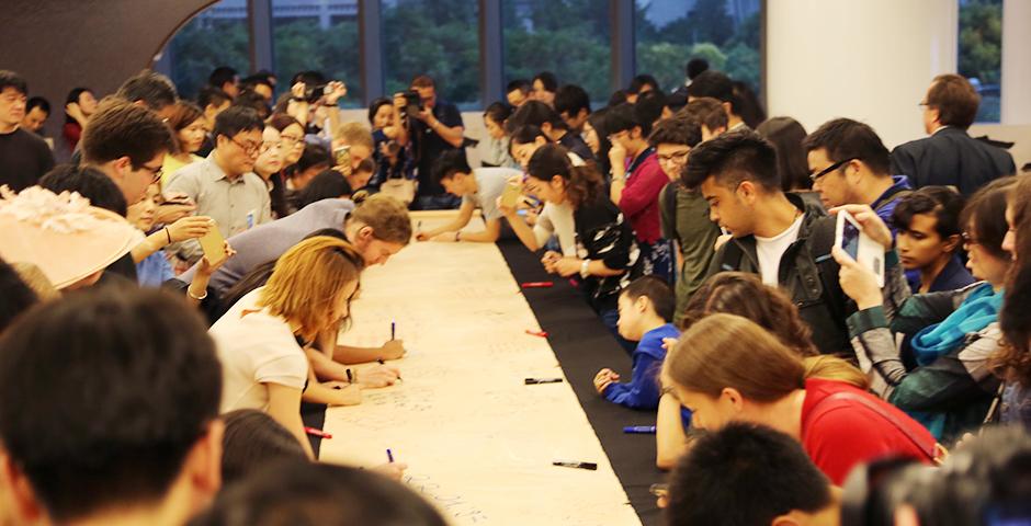 "Ode to Dancing Ink" of Qin Feng at NYU Shanghai Art Gallery Opening on October 25, 2015.  (Photo by: Annie Seaman)