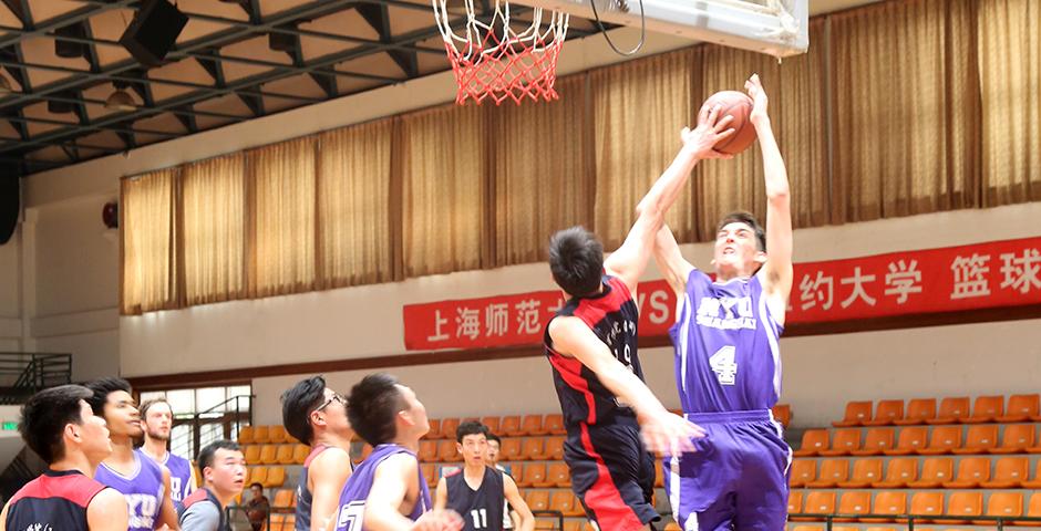 The NYU Shanghai Men's basketball team went toe to toe with Shanghai Normal University on March 5, with the game rallying to a tie at 74-74. (Photo by: Annie Seaman)