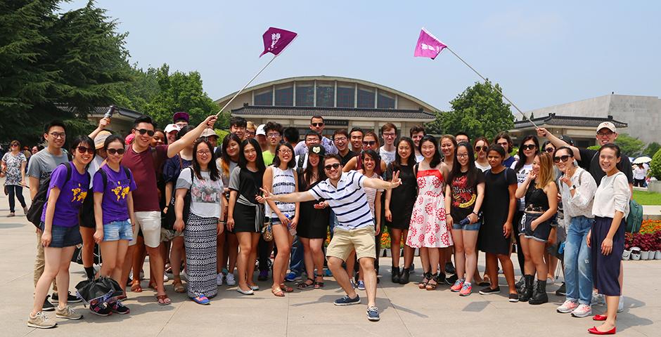 NYU Shanghai Summer Session II students visited the burial compound of Qin Shi Huangdi, the first emperor of China, in the ancient capital of Xi&#039;an. (Photos by: Wenqian Hu)