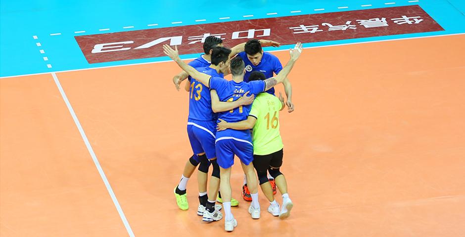 Members of the NYU Shanghai Women's Volleyball Team observed a Chinese Men's Volleyball League match on February 20. The competition saw Shanghai winning the match against Beijing in 3 out of 5 games played. (Photo by: Annie Seaman)