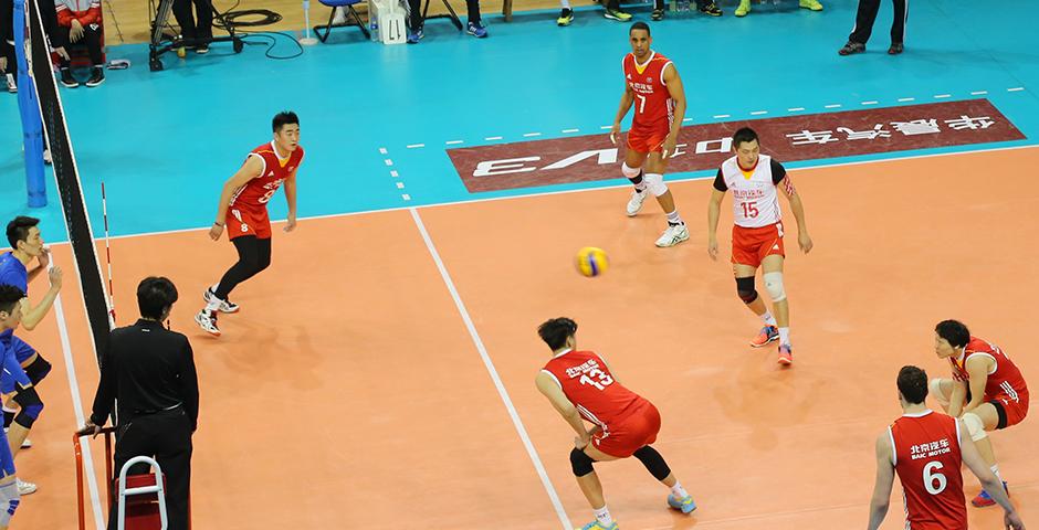 Members of the NYU Shanghai Women's Volleyball Team observed a Chinese Men's Volleyball League match on February 20. The competition saw Shanghai winning the match against Beijing in 3 out of 5 games played. (Photo by: Annie Seaman)