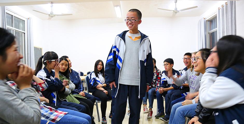 Twelve students from NYU Shanghai visited Hunan Province under a Dean’s Service Scholar (DSS) trip for rural education work during March. NYU Shanghai students used project-based methods to present English lessons at the Suining No. 1 High School. (Photos by: Shikhar Sakhuja)