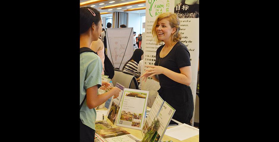On-campus job and involvement fair on August 29, 2015. (Photo by Lijie Wang)