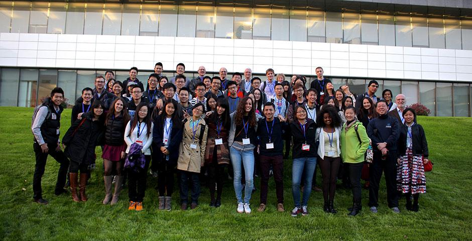 NYU Shanghai Foundations of Science (FoS) students visit Zhangjiang Hi-Tech Park. December 5, 2014. (Photo by Emily Liu)