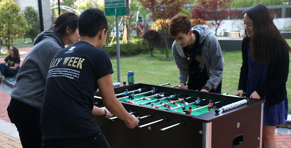 NYU Shanghai kicks off this year&#039;s Ally Week with an afternoon picnic bash outside the Academic Building. April 12, 2015. (Photo by Kadallah Burrowes)