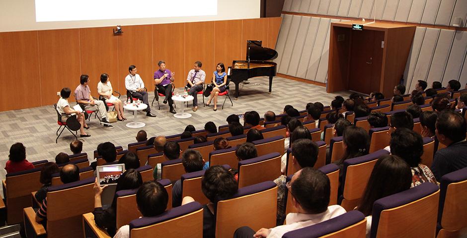 Class of 2019 Parent Panel on August 22, 2015. (Photo by Yifei Wu)