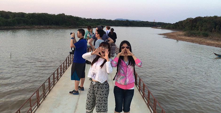 Deans&#039; Service Scholars travel to Siem Reap, Cambodia over winter break to collaborate with Project New Hope. January 2015. (Photo by Janli Tiffany Gwo)