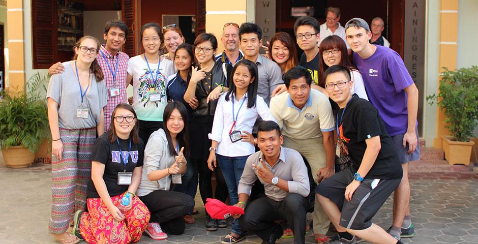 Deans&#039; Service Scholars travel to Siem Reap, Cambodia over winter break to collaborate with Project New Hope. January 2015. (Photo by Weilun Zhang)