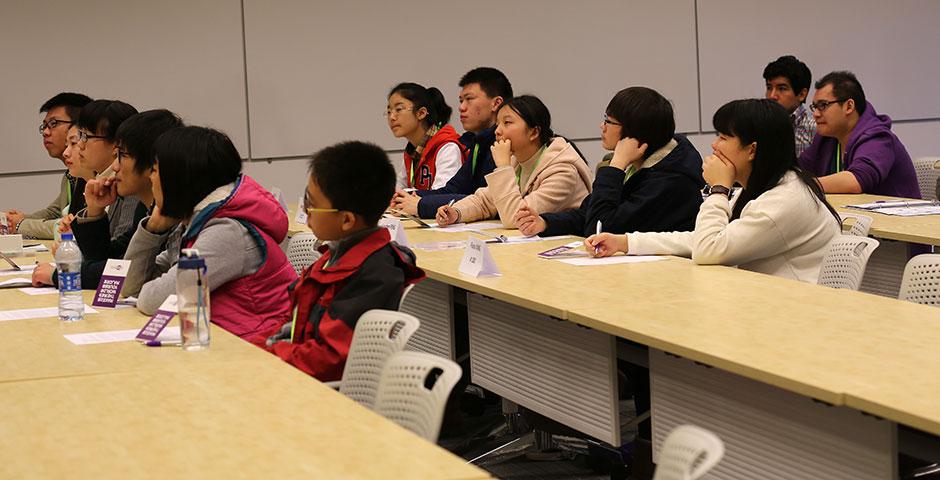 Candidates for the Class of 2019 experience NYU Shanghai through weekends of unique activities with current students, faculty, and staff. February-March 2015. (Photo by Liu Lingyi)