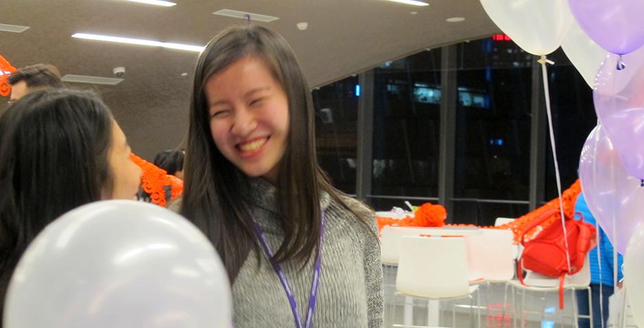 In the spirit of Chinese New Year, students were able to catch up with friends after winter break at the Welcome Back party, celebrating with traditional red envelopes packed with sweet goodies, and challenging friends with a creative basketball hoop dragon’s head game. (Photos by: NYU Shanghai)