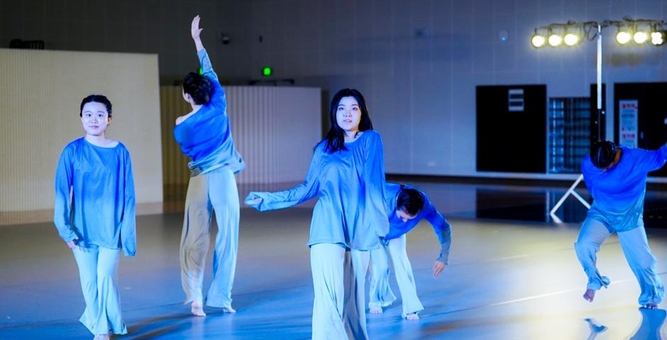 “Dances for Pieces of Wood” choreographed and performed by Xie Jingxuan, Sun Yuzhuo, Devika Padinharayil, Hanzhi Shuang, and Yerkezhan Zhunusova for the course Choreography & Performance.