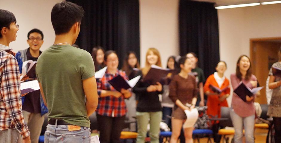 A choral rehearsal under the direction of Professor Dianna Heldman erupted into a rainstorm of reverberant voices. (Photo by: NYU Shanghai)