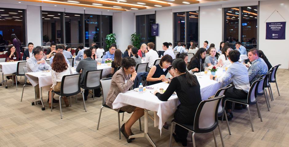 Six mentors, 30 current mentees and 3 returning mentees attended the kick-off dinner for the NYU Alumni Executive Mentor Program on October 11. This year, we have 31 mentors with expertise spanning from arts, law, finance, media, entrepreneurship, technology, healthcare and other industries. (Photo by: NYU Shanghai)