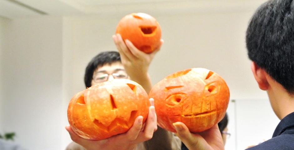 Carnival of the Dead, October 31, 2014. (Photo by Mei Wu)