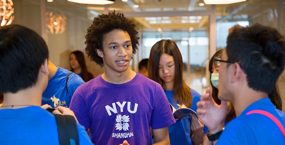 As part of their summer internship camp, over 30 students from several Hong Kong universities visited NYU Shanghai on June 20. With a campus tour and interactions with NYU Shanghai students, faculty and staff, they learned about the University’s unique characteristics and teaching philosophy. The students enjoyed exploring creative projects from the Interactive Media Arts (IMA) lab and Program on Creativity and Innovation (PCI) lab. (Photos by: Dylan J Crow)