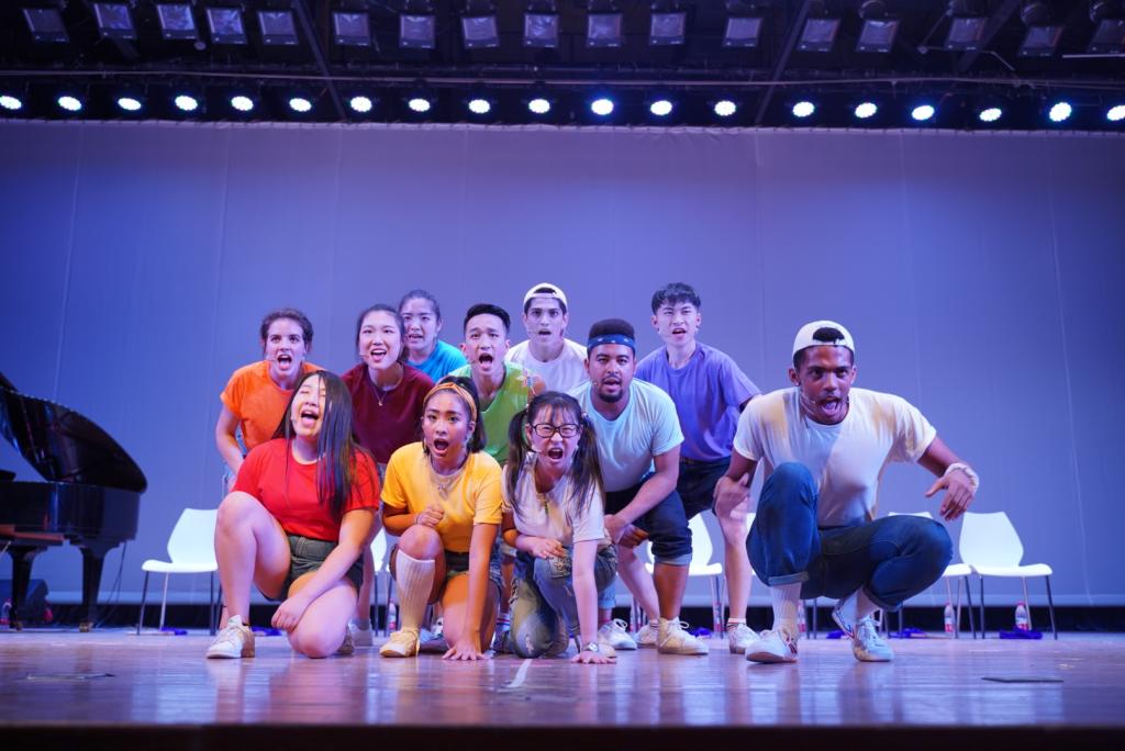 Performed at the start of every year to welcome our freshman class, the Reality Show highlights a range of situations that new students may encounter -- from academic stress and homesickness to relationship issues and cross-cultural collisions. The cast encourages you to “Go pick up the phone and call 021-2059-9999 anytime!”
