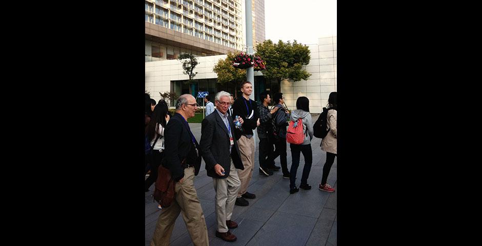 NYU Shanghai Foundations of Science (FoS) students experience GE Works. November 14, 2014. (Photo by Mei Wu)