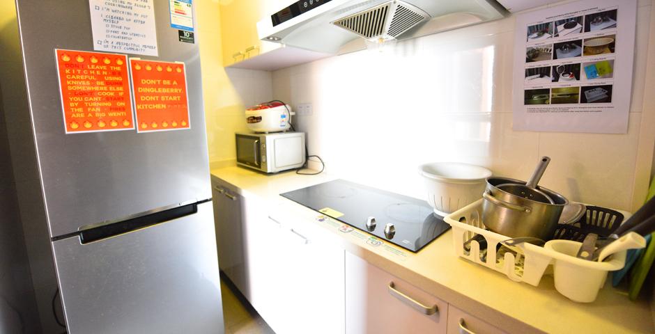 Green center towers communal kitchen (Tower 2)